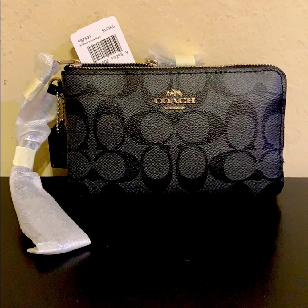 Brand NEW Coach wallet wristlet!